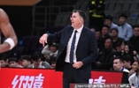 媒体人：格兰主动辞职 球队已经失控了 新疆男篮一直在调整